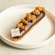 Chocolate Éclair