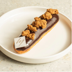 Chocolate Éclair