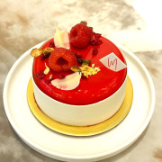 Pistachio Raspberry Mousse Cake 10cm